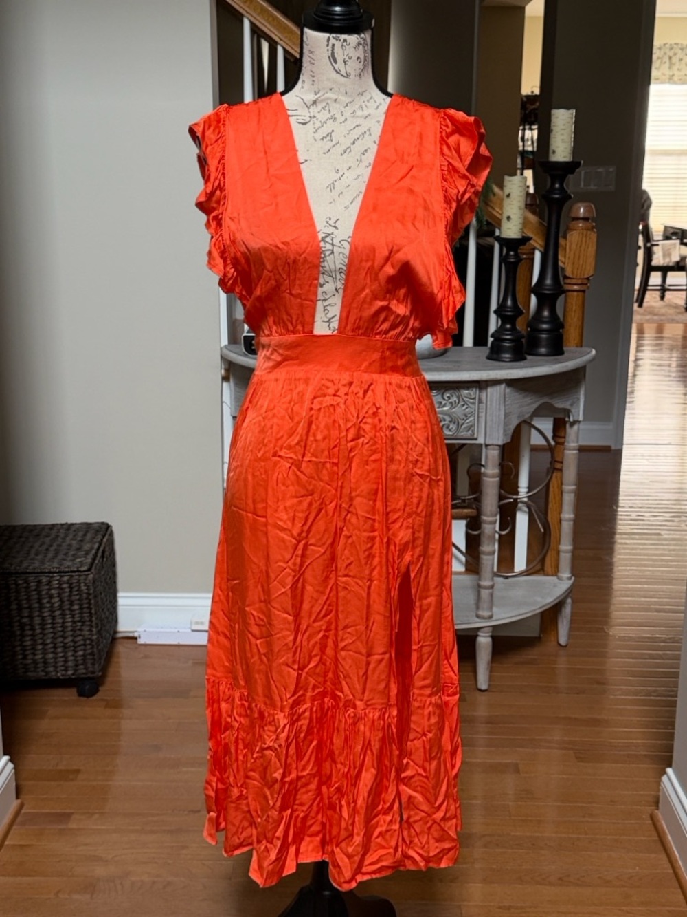 NWT THE JESSIE MIDI DRESS IN ORANGE CRUSH